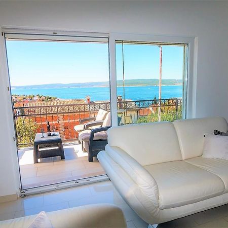 Holiday House Queens With Sea View Selce Exterior foto