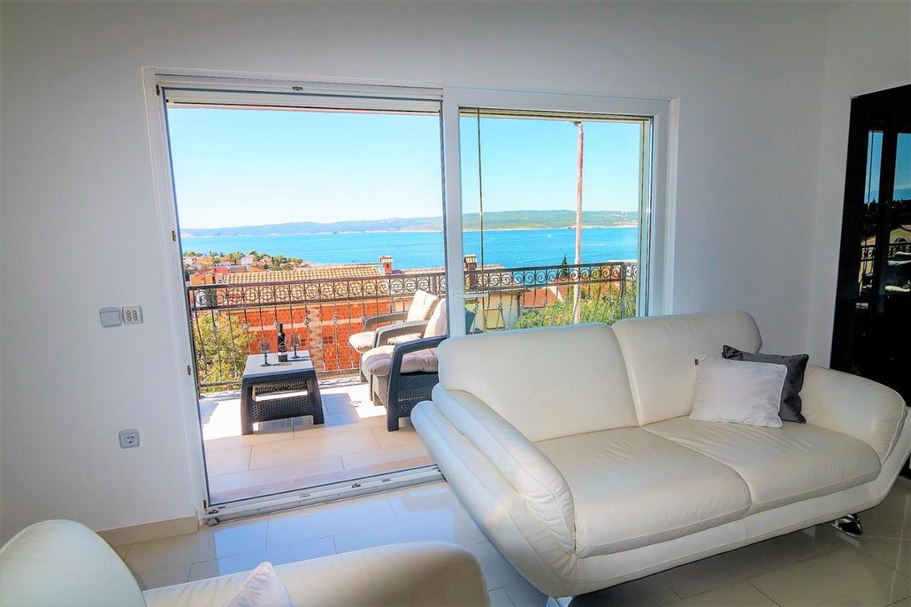 Holiday House Queens With Sea View Selce Exterior foto